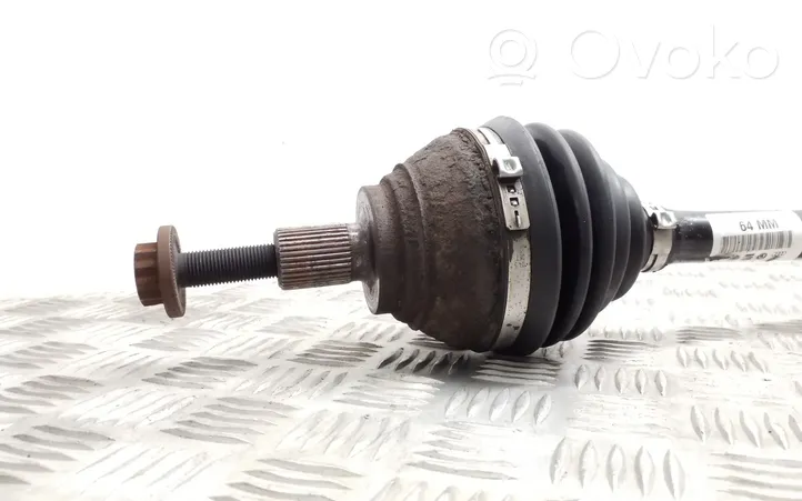 Volkswagen Tiguan Front driveshaft 5N0407764M