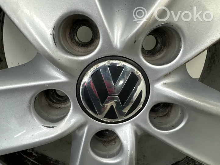 Volkswagen Jetta VI R16-alumiinivanne 5C0601025R