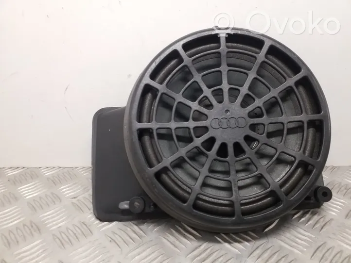 Audi A5 8T 8F Subwoofer 8T0035412A