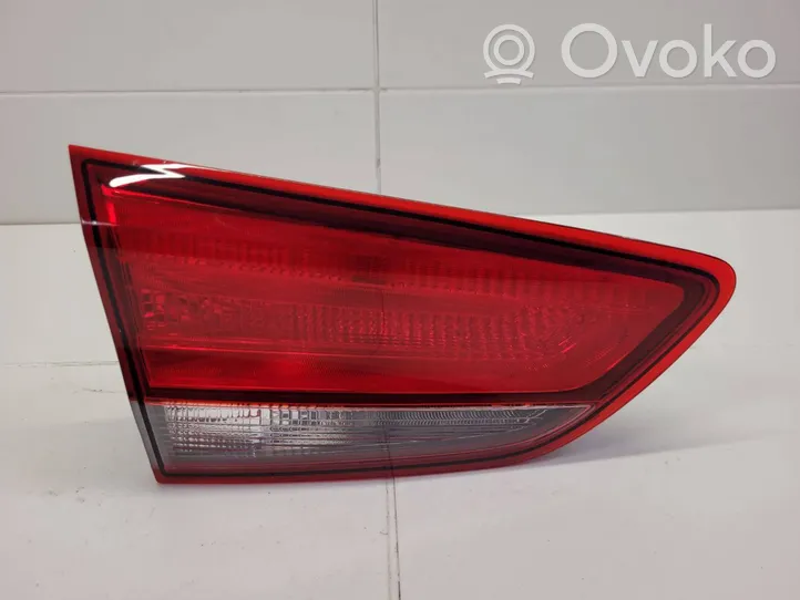 Hyundai i30 Lampy tylnej klapy bagażnika 