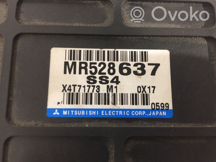 Mitsubishi Pajero Pavarų dėžės valdymo blokas MR528637
