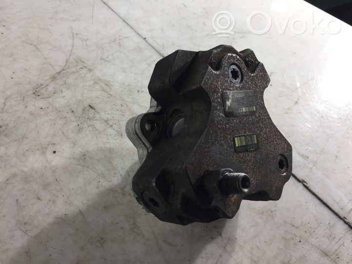 BMW X5 E70 Pompe d'injection de carburant à haute pression 7798333