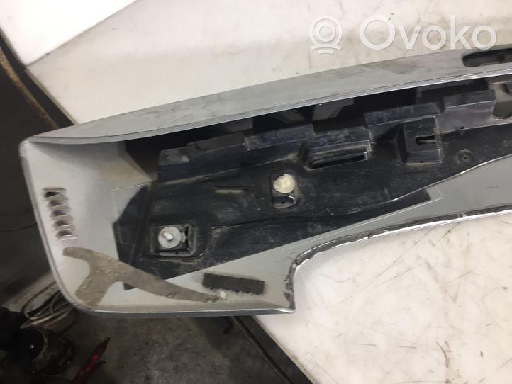 Toyota Avensis T270 Spoileris galinio dangčio 7608505060