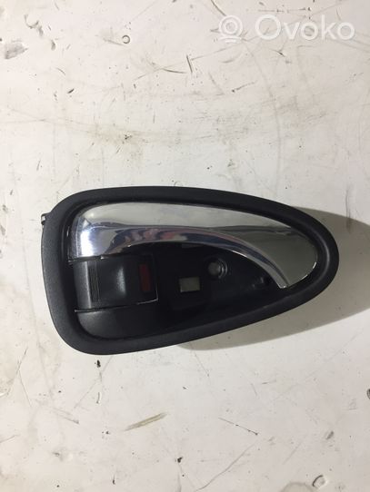 Toyota Avensis T270 Rivestimento della maniglia interna per portiera posteriore 6920505050