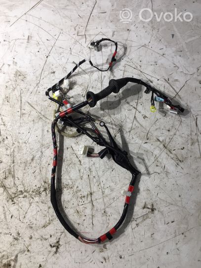 Toyota RAV 4 (XA40) Front door wiring loom 8983133050