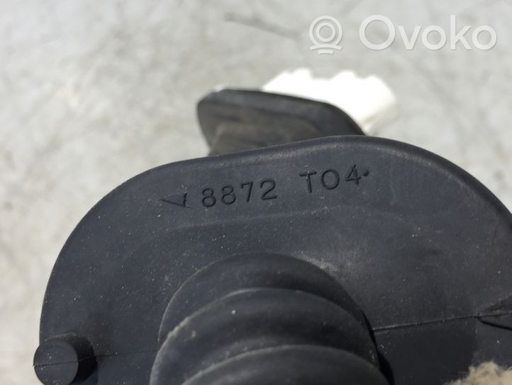 Toyota Yaris Faisceau de câblage de porte arrière 821540D510