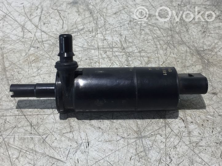 Volkswagen Golf VII Headlight washer pump 6R0955681