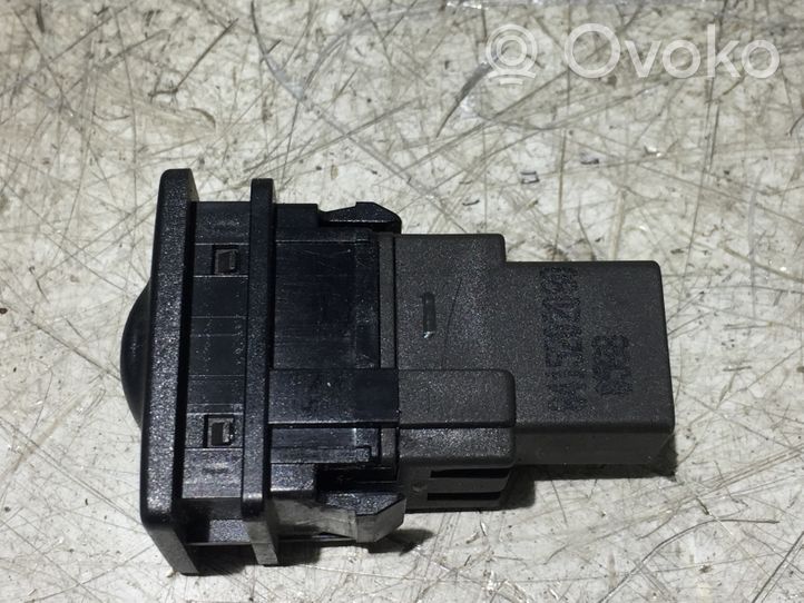 Toyota Yaris Przycisk / Pokrętło regulacji świateł 8415202080