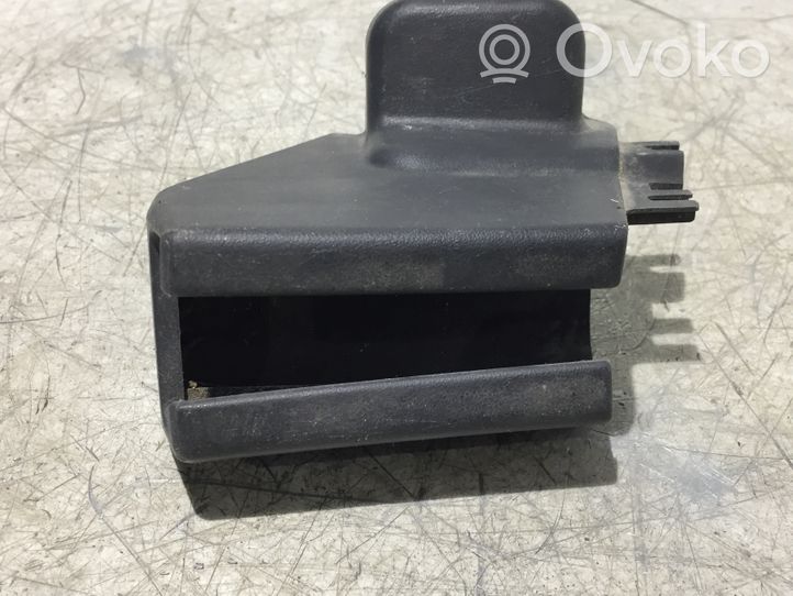 Toyota Corolla Verso AR10 Cache rail de siège conducteur avant 721380F010