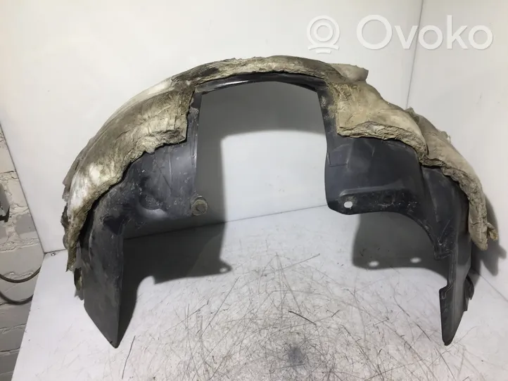 Ford Courier Rivestimento paraspruzzi passaruota anteriore 