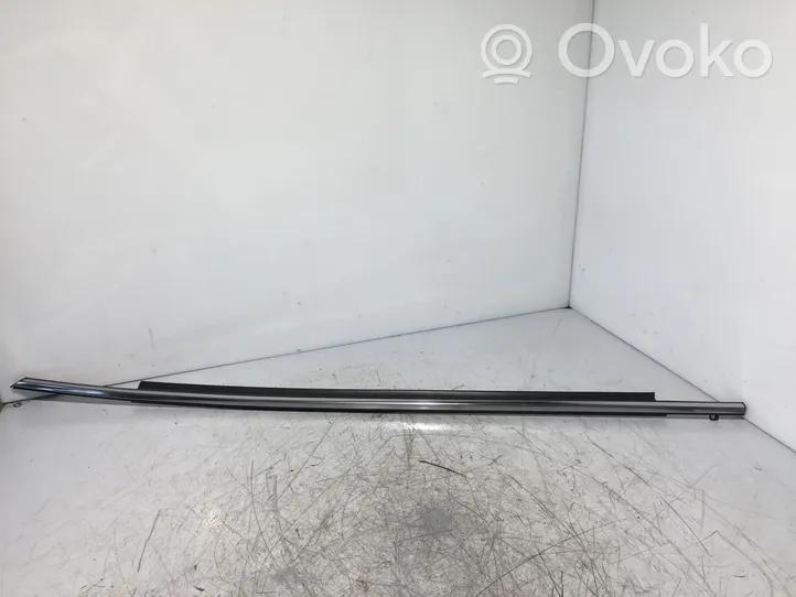 Mazda CX-5 Joint vitre de porte coulissante 1512220945