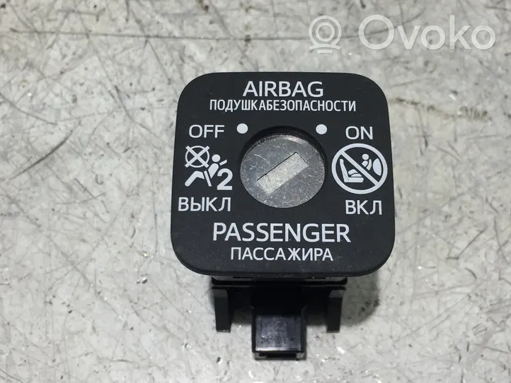 Toyota Auris E180 Wyłącznik poduszki powietrznej Airbag pasażera 2090T27