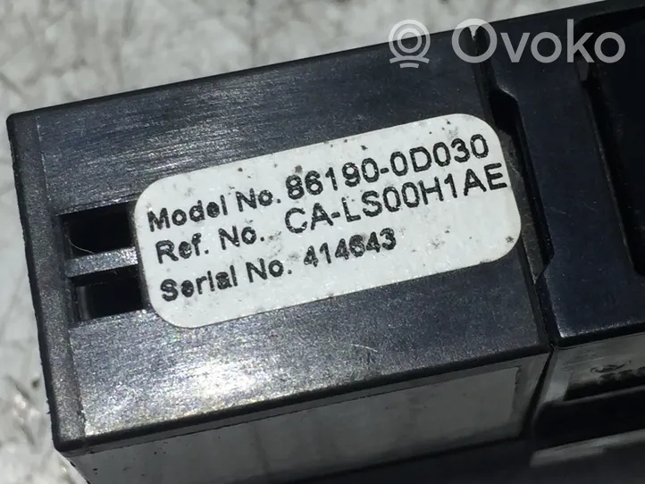 Toyota Auris E180 Gniazdo / Złącze USB 861900D030