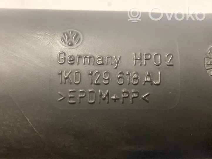 Volkswagen PASSAT B6 Rura / Wąż dolotowy powietrza 1K0129618AJ