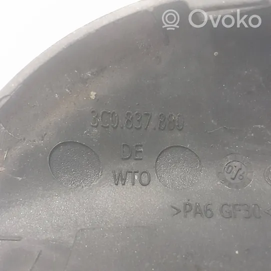 Volkswagen PASSAT B6 Osłona klamki drzwi tylnych 3C0837880