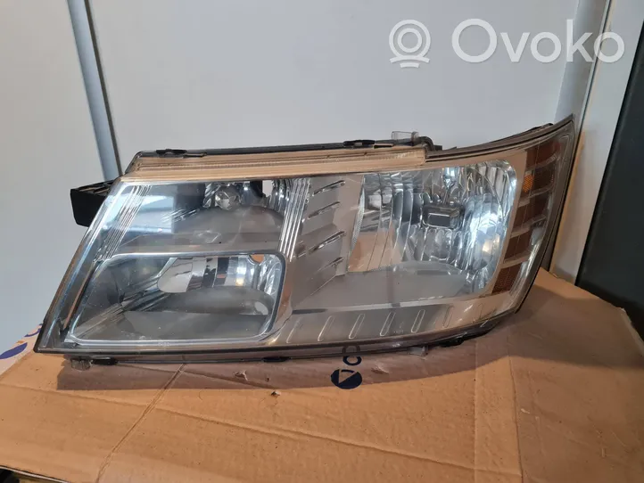 Fiat Freemont Lampa przednia 05116289AA