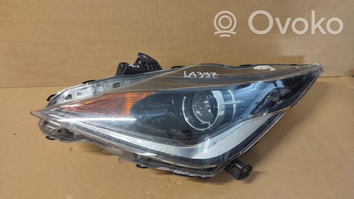 Toyota Aygo AB40 Lampa przednia LEXUS