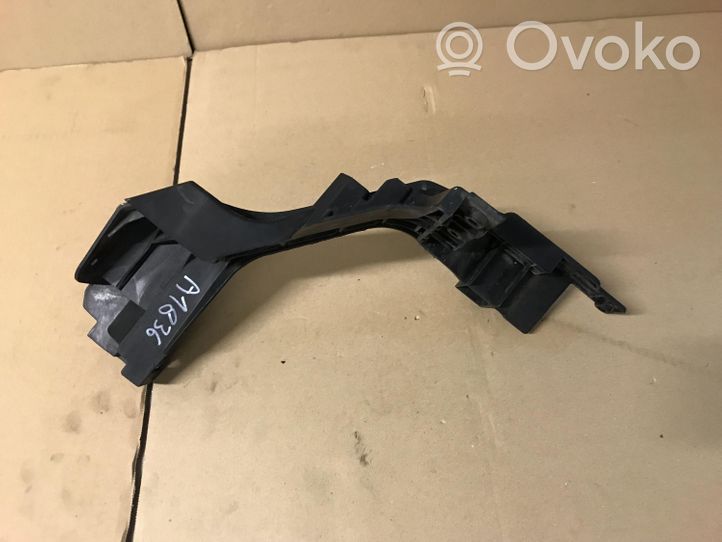 Hyundai i30 Plaque avant support serrure de capot 64166-A6000