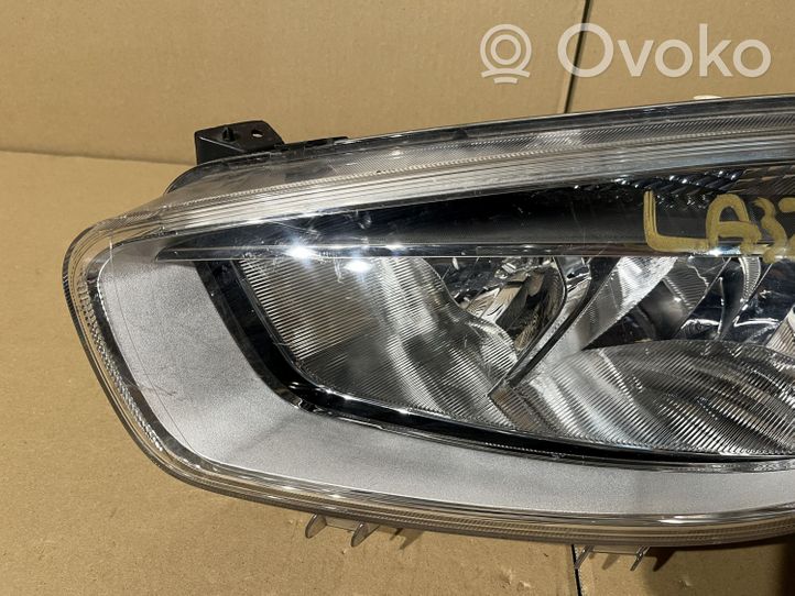 Ford Transit Courier Lampa przednia 