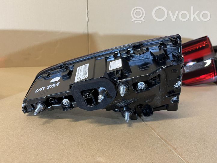 Audi A4 S4 B9 8W Éclairage de pare-chocs arrière 8W9941092C