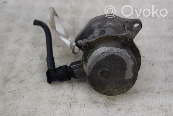 Renault Kangoo I Vacuum pump 