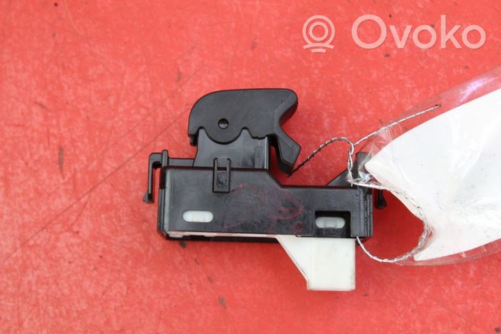 Toyota Corolla E10 Electric window control switch 192801