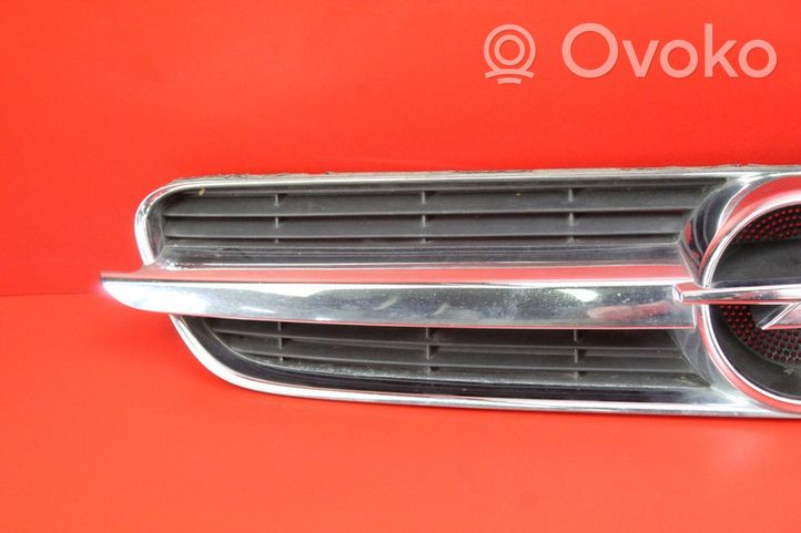 Opel Vectra C Griglia anteriore 13106812