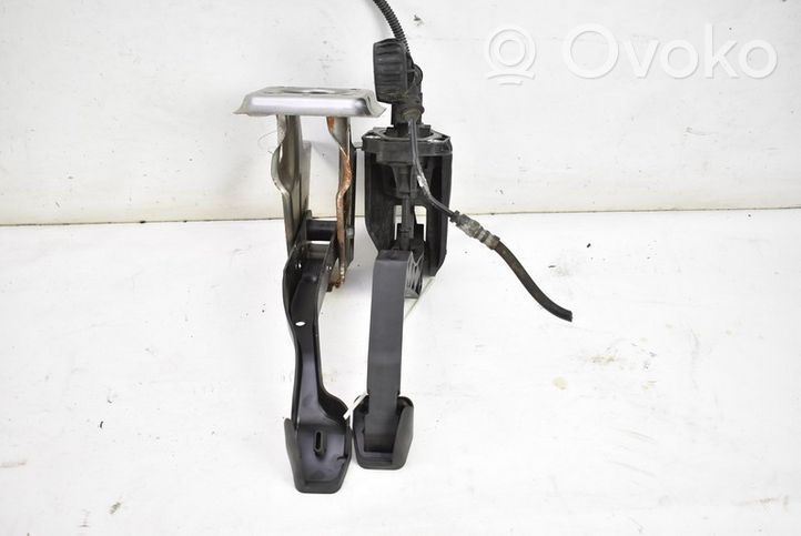 Skoda Superb B6 (3T) Accelerator throttle pedal 1K1721117H