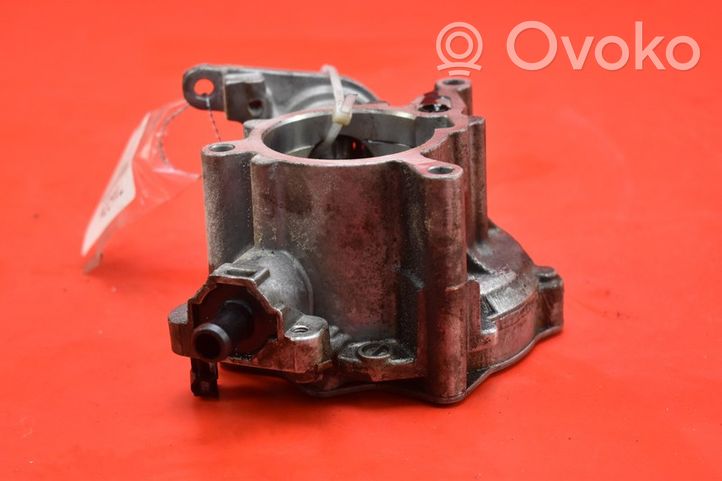 Skoda Octavia Mk2 (1Z) Pompa podciśnienia / Vacum 06J145100B