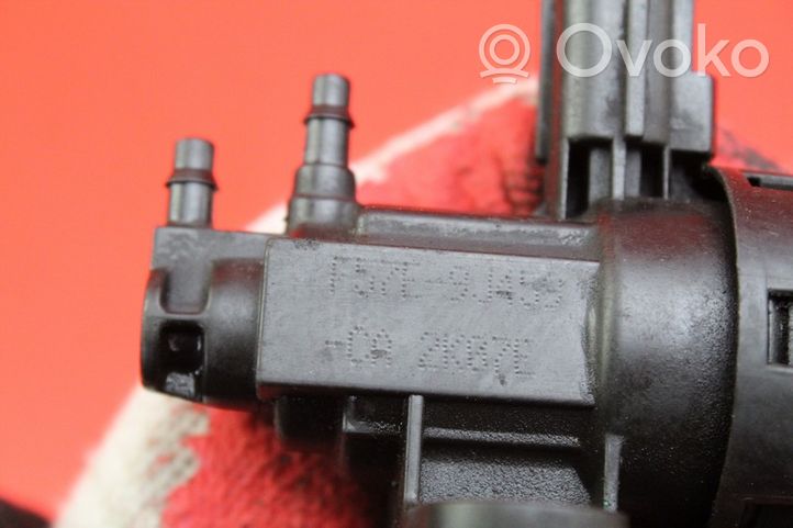 Ford Explorer Vacuum valve F57E-9J453