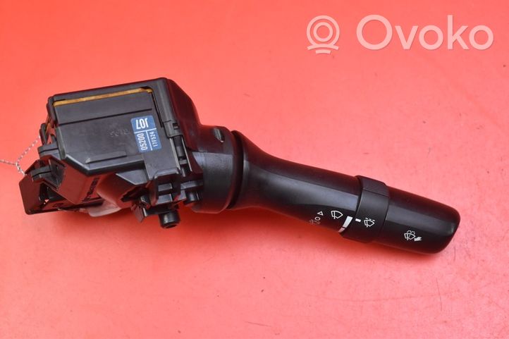 Toyota Avensis Verso Interruttore fari e tergicristallo 17F003LH