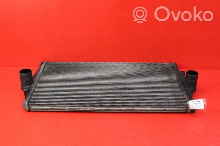 Volvo V70 Chłodnica powietrza doładowującego / Intercooler 8649471