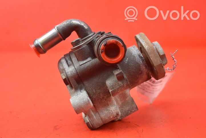 Volkswagen Bora Ohjaustehostimen pumppu 1J0422154B