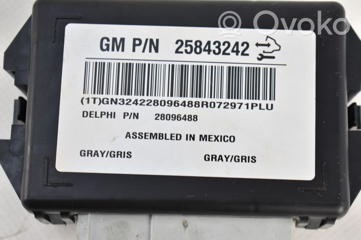 Chevrolet Captiva Boîte à fusibles relais 25843242