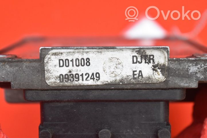 Opel Astra G Scatola di montaggio relè 8972406215