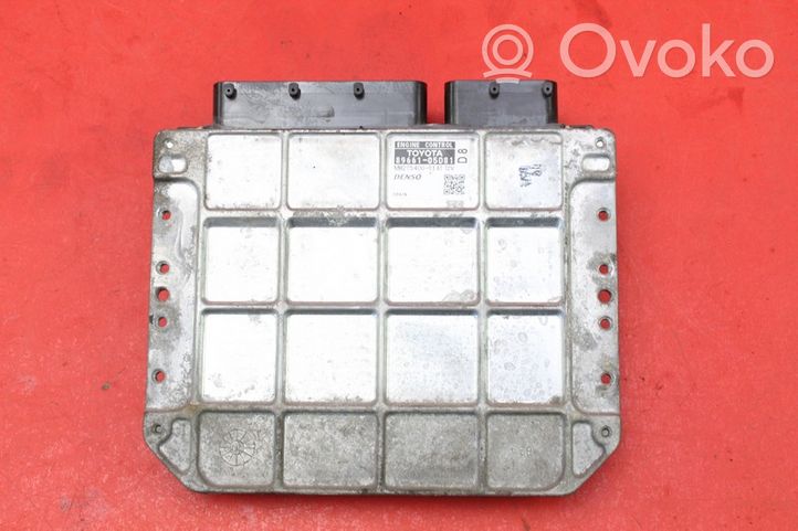 Toyota Avensis T270 Releen moduulikiinnike 89661-05D81