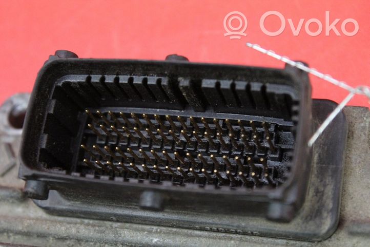 Opel Astra G Relay mounting block 8973065751