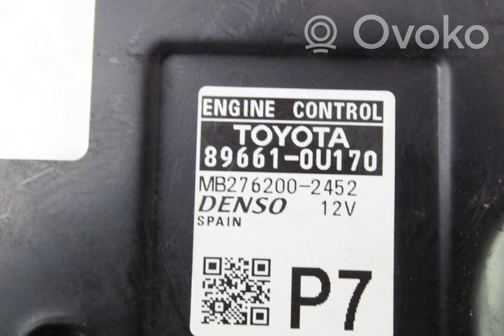 Toyota Yaris Boîte à fusibles relais 89661-0U170