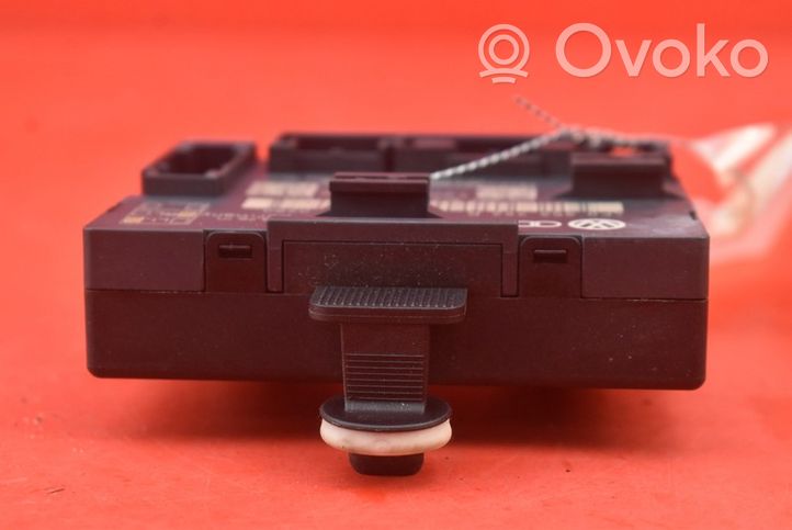 Audi Q7 4L Relay mounting block 4F0959792R