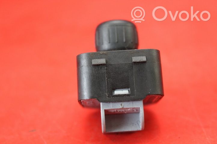 Audi A4 S4 B6 8E 8H Interrupteur chauffage miroir 8E0959565