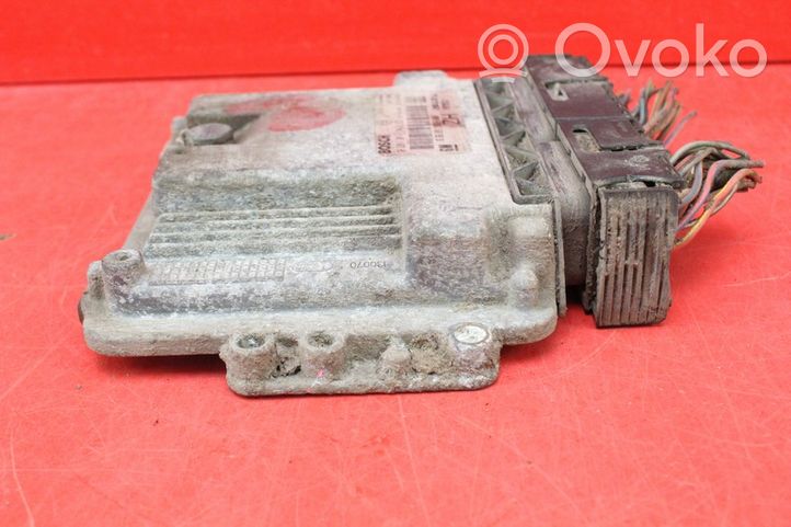 Opel Astra H Relay mounting block 55556829 ZH