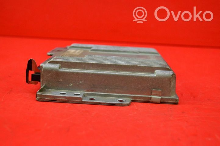 Audi Coupe Rėlių montavimo blokas 39100-23540