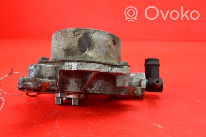 Opel Vivaro Vacuum pump opel