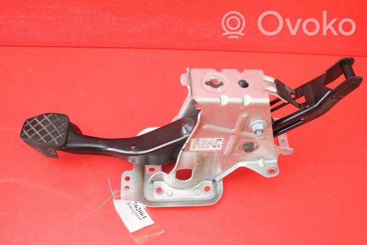 Volkswagen PASSAT B6 Accelerator throttle pedal 1K1721057N