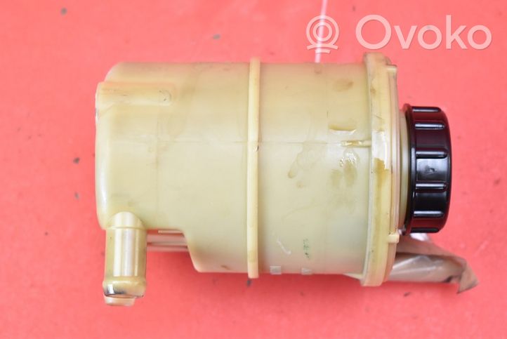 Dacia Logan I Power steering fluid tank/reservoir 8200005185