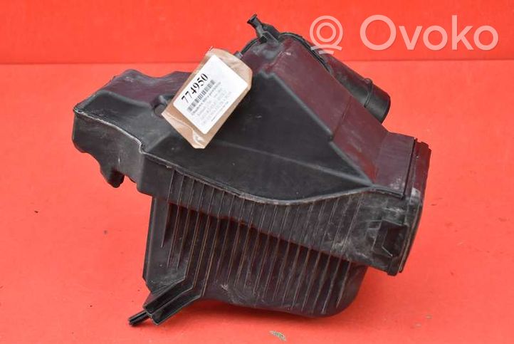 Renault Clio III Boîtier de filtre à air 8200215806