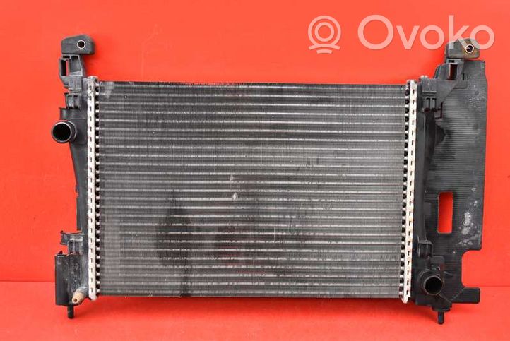 Fiat Punto (199) Radiateur de refroidissement 55700447