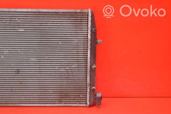 Volkswagen Polo IV 9N3 Dzesēšanas šķidruma radiators 6Q0121253R