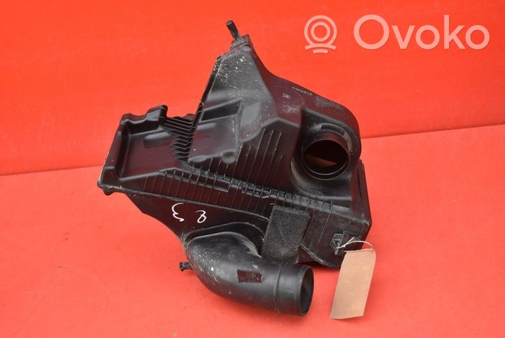 Renault Clio III Boîtier de filtre à air 8200215806