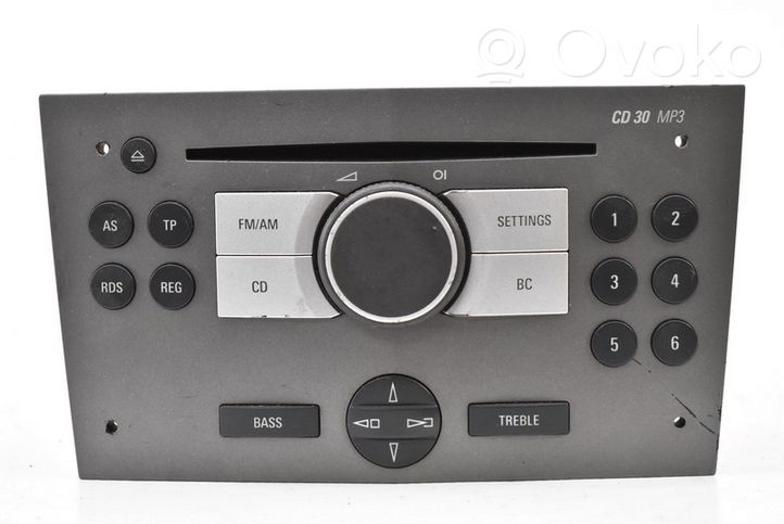 Opel Astra H Unité principale radio / CD / DVD / GPS 7643103310